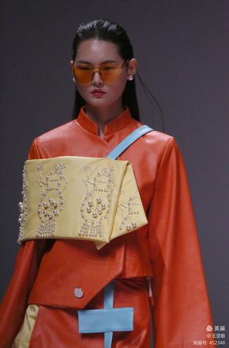 模特时尚服装秀
