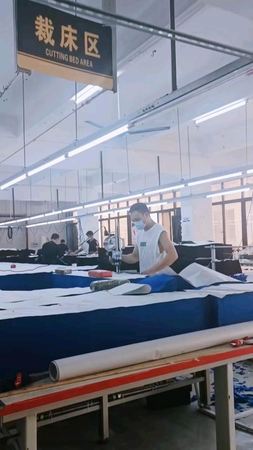 宇杰梵全品类服装定制工厂